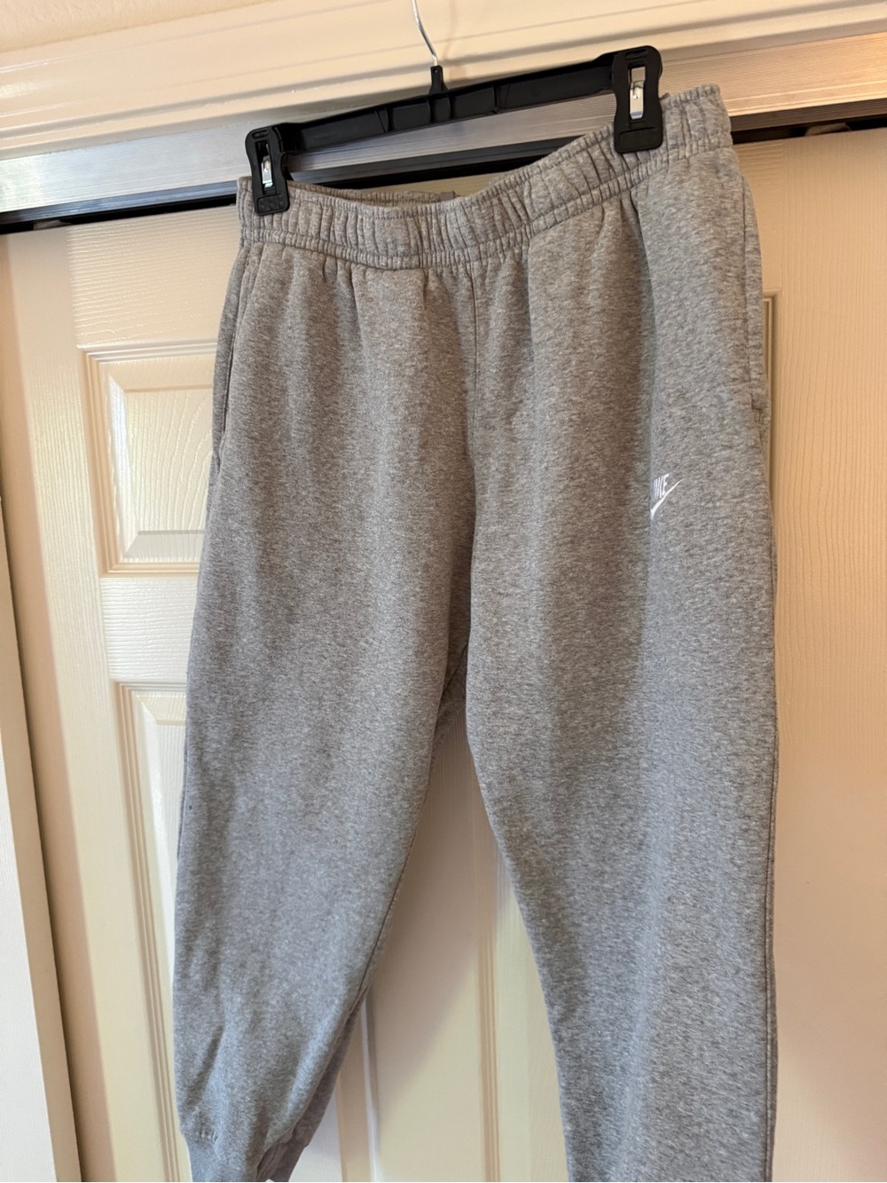 Nike youth Heather Gray Jogger Sweatpants